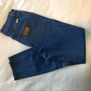 Wrangler High-Waisted Jeans